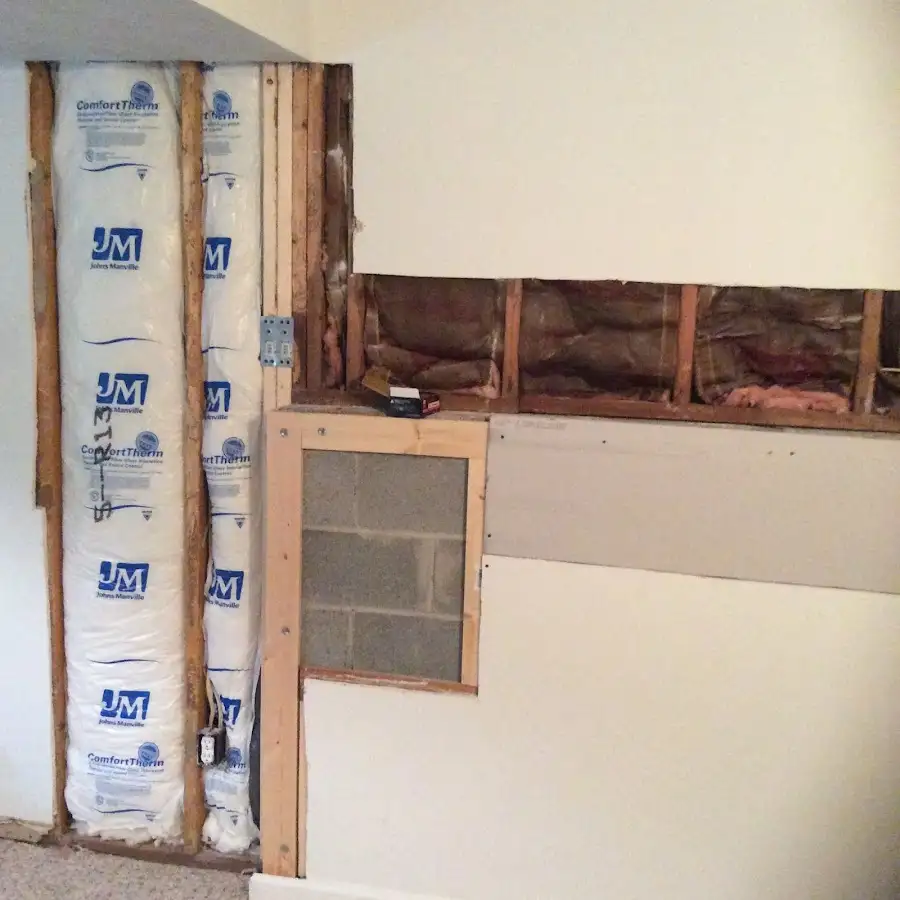 Wall insulation replacement during Structural Drying in Woodbury
